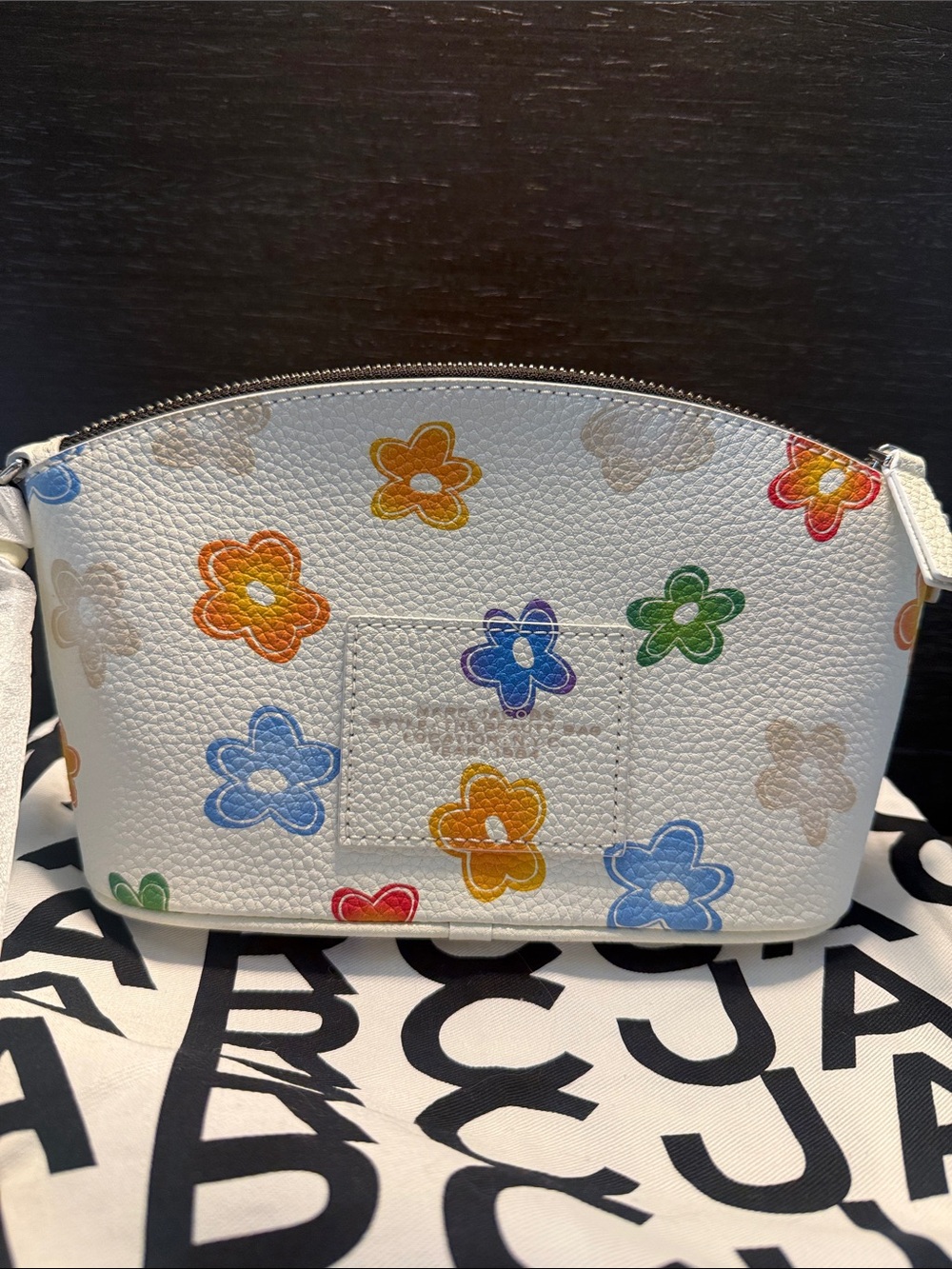 MARC JACOBS The Wild Daisy the Beauty Bag - Picture 3 of 7